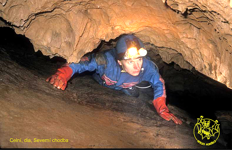 Severní chodba ve spodním patře Celní jeskyně - kliknutím zvětšíte